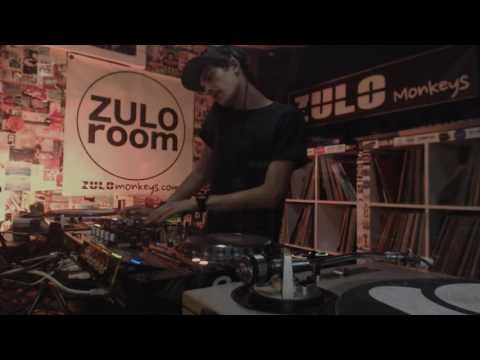 Iokhonda (Zulo Room)