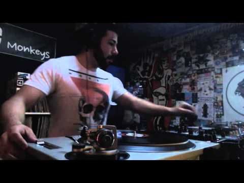 Synthxx (Zulo Room)