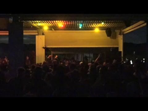 Karotte at Tronic Beach party