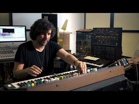 Mathew Jonson Presents His Synthesizer Favourites: Yamaha CS-60 (EB.TV)