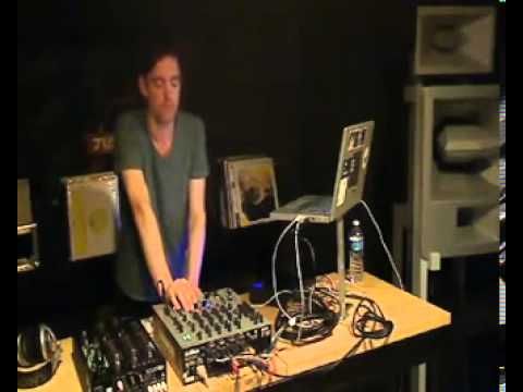 Oktave. Showcase: Peter Van Hoesen - RTS.FM.130611