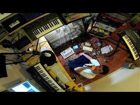 Credit 00 Live @ Pinkman District Live - Episode 1