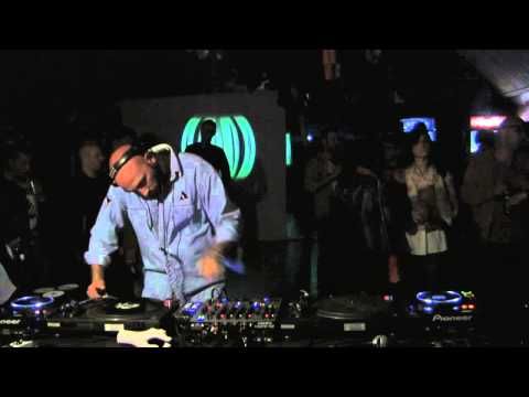 Genny G - Crime Room 04