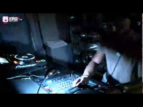 Sasa Mendone - WHAT´S UP? - borgo33.com