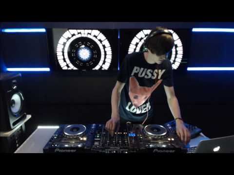 Teoss - Live @ Radio Intense 28.04.2015