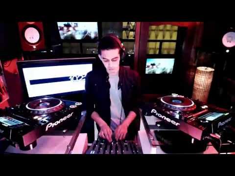 Cristian Bravo en el MODULO-102 ZE Parte 1