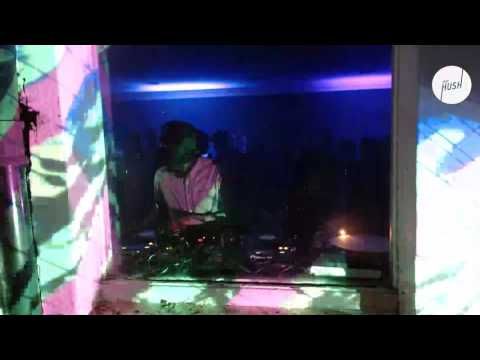 T Williams b2b James Jacob // Keep Hush Thru The Window