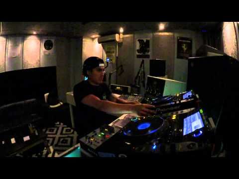 All.U.Need @ Shourai Sessions, Studio 80, Amsterdam (12-05-2015)