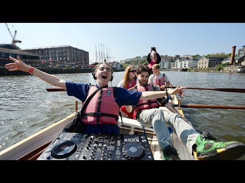 The First Ever Drum & Bass DJ Set On A Rowing Boat