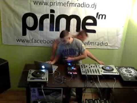 Mariposas live PrimeFm 2013 10 24