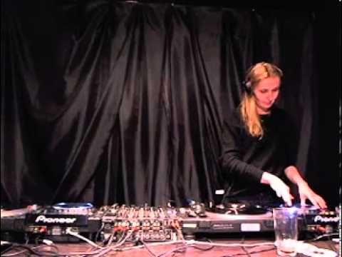 Joana and Oliver Ton @ RTS.FM - 14.04.2011