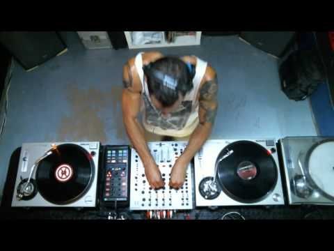 Dsize (Zulo Room)
