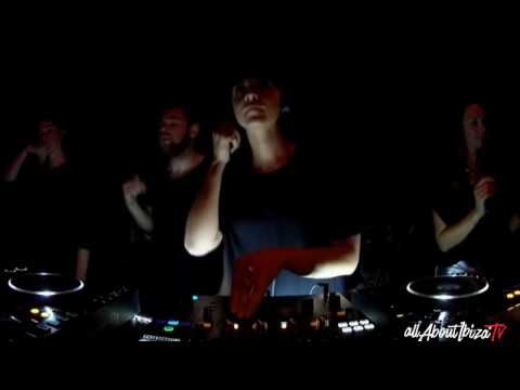 MAXINE HARDCASTLE at Sankeys Sabados © AllaboutibizaTV