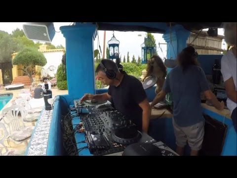 BULLDOG BRUNCH. BALEARIA RADIO SHOW LIVE