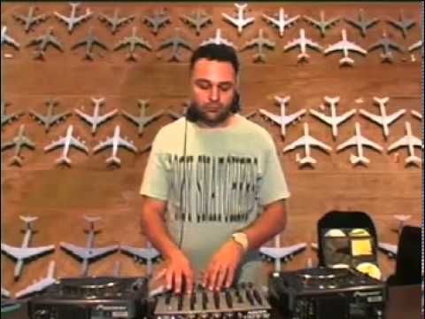 Arram Mantana @ RTS.FM - 16.05.2011