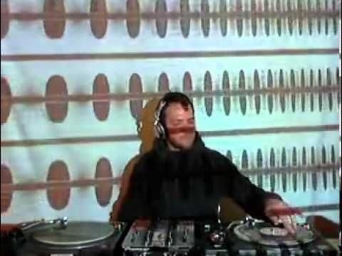 Isu, visuals by Thief - RTS.FM.031211