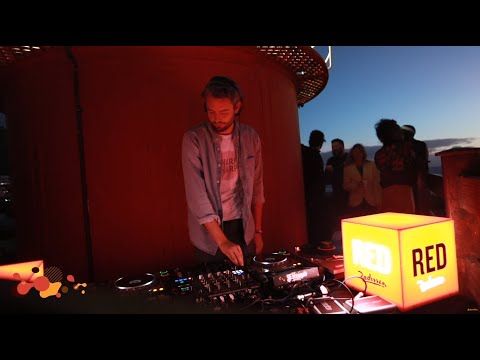 Radisson Red Presents: Tommy Gun