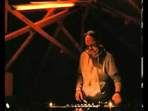 Dirt Crew Showcase: Afrilounge @ RTS.FM - 15.10.2010