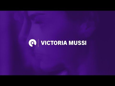 Premiere: Victoria Mussi @ Alt Showcase | BE-AT.TV