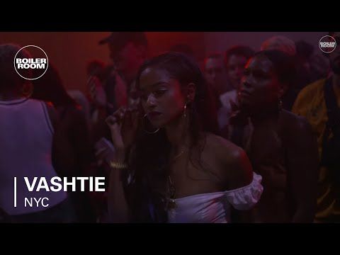 Vashtie Ray-Ban x Boiler Room 016 Dancehall Set