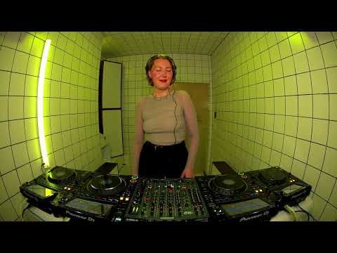 Institut fuer Zukunft - Carlotta Jacobi | HÖR - January 26 / 2024