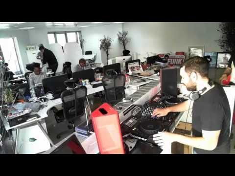 The Warmup ft Hoolz & Salah Sadeq