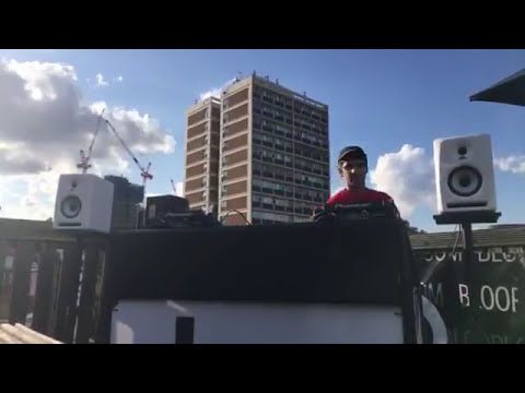 Live @ Red Gallery Rooftop w/ Cleveland - 31.10.2017