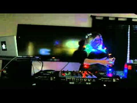 Jennifer Shredder - San Diego, California www.Radio4by4.com