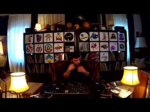 Livingroom Session with Yll Megi | Kasheme