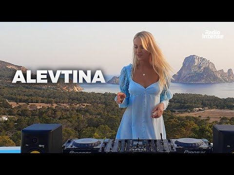 Alevtina - Live @ Radio Intense Ibiza 16.03.2020 // House mix