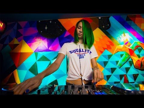 Miss Monique -  Live @ Radio Intense 11.07.2018 // Progressive House Mix