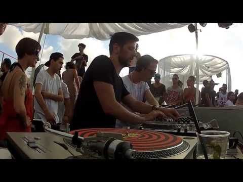BRUNI&DANIELLE @ ELEVEN O'CLOCK by NICE TO BE - Fr