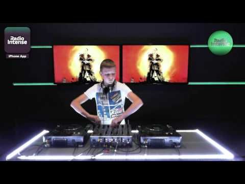 Live @ Radio Intense 14.06.2013 - Romanovsky (МОЛОДАЯ КРОВЬ)