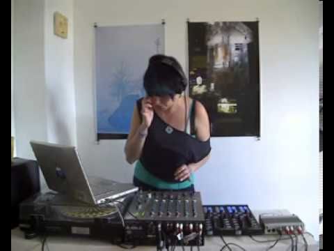 Qbot - RTS.FM.160611