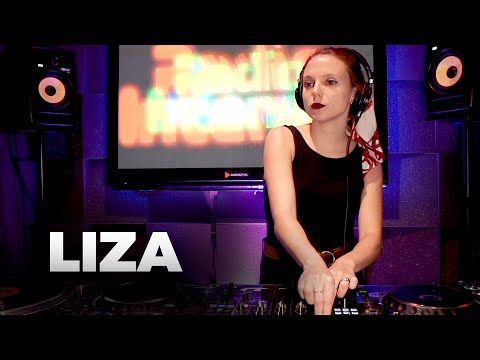 Liza - Live @ Radio Intense Barcelona 6.11.2019 // Melodic Techno, Progressive mix