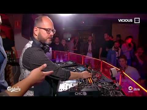 Oliver Hunteman - Vicious Live