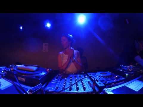 L-Fêtes @ Full Colorz, Congressistes, Liège (16-05-2015)