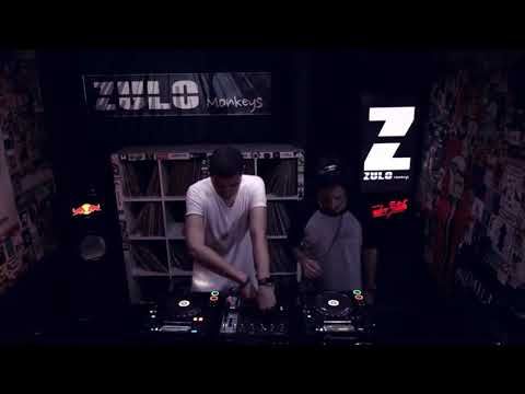 Sparrow & Barbossa (Zulo Room)
