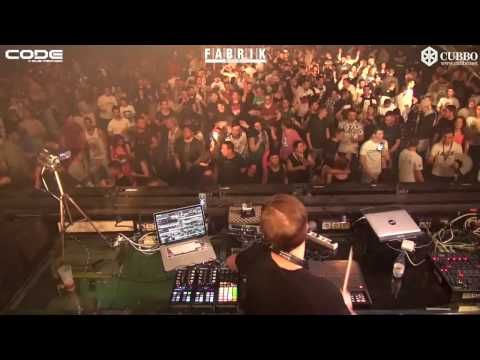 Eric Sneo @ Code, Fabrik, Madrid, ES  18.02.2017