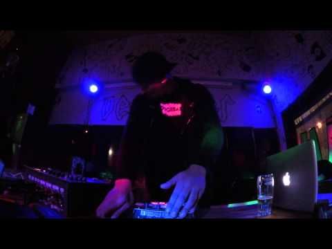 Runme Raw @ Sublime: Subbeat Dutch Session, De Vinger, Den Haag (28-12-2014)