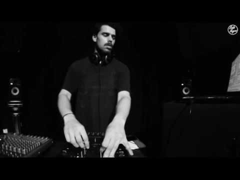 Ale Santos @ Radio Negra