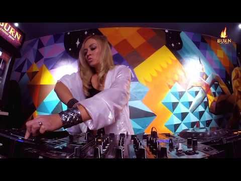 Amely - Live @ Radio Intense 02.05.2018
