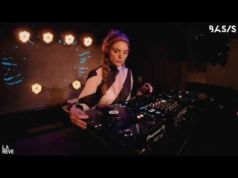 BASIS x La Rêve livestream: LEIA