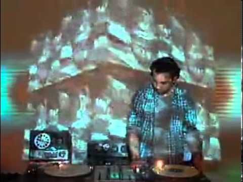 Eskubano, visuals by Thief - RTS.FM.280412