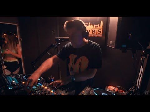 Hospital Podcast 400 with London Elektricity