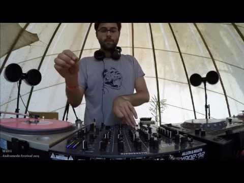 Walrii - Sunday 16:00pm-17:00pm - Andromeda Festival (2015)