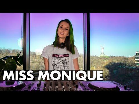 Miss Monique - Live @ Radio Intense 07.04.2020 [Progressive House / Melodic Techno]