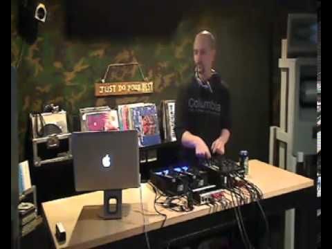 Oktave. Showcase: Jeff Derringer - RTS.FM.130211