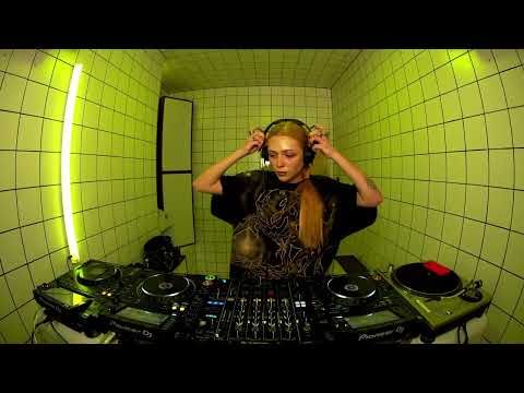 YOZY | HÖR - Jul 18 / 2023