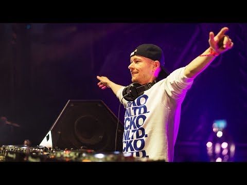 THOMAS COASTLINE [4K SET] - TRANSMISSION PRAGUE 2018